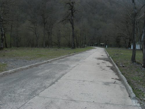 (2009.04.23) Мост через реку Ачипсе, незаконно построенный в пределах Кавказского заповедника