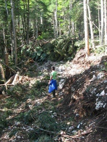 (2010.05.25) Операция по поимке браконьеров на горе Буква