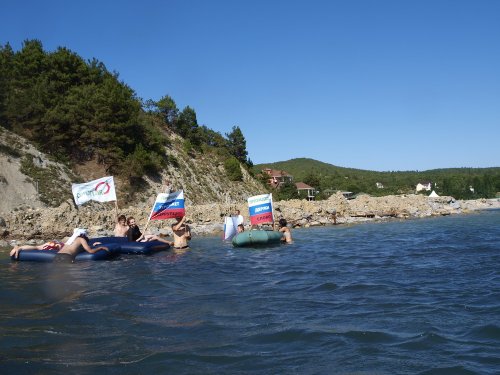 Морская акция протеста возле дачи Ткачёва