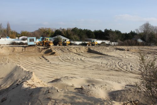 В Анапе, в районе санатория "Бемлюк" продолжается уничтожение дюн