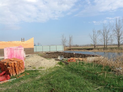 Незаконное строительство на берегах Балки Осечки в Краснодаре