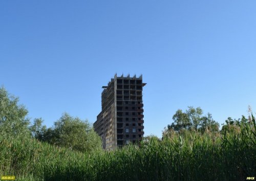 ЖК "Курортный берег" в Краснодаре, незаконное строительство которого было остановлено в 2017г.