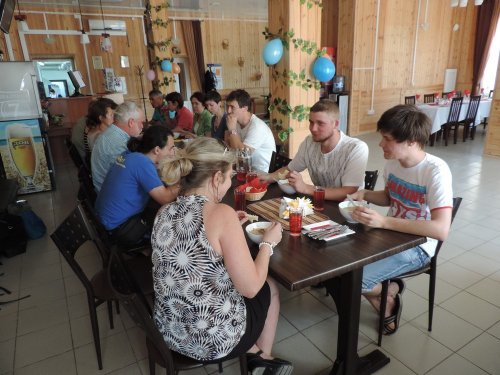 (2015-06-19) Обед в Ясенской Переправе