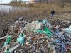 Энем. Вместо того, чтобы использовать берега пруда Школьный для рекреации, на его берегах организовали свалку отходов