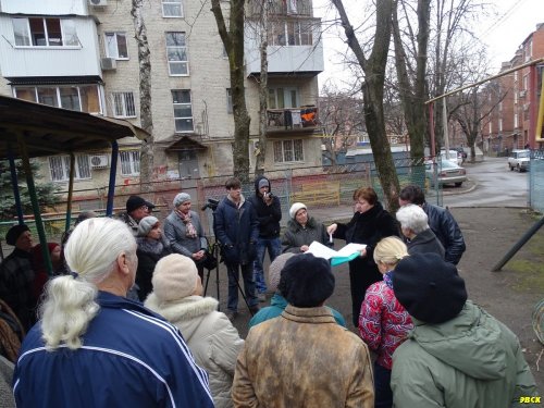 Собрание жителей улицы Ростовское шоссе по вопросу защиты зелёной зоны возле их домов