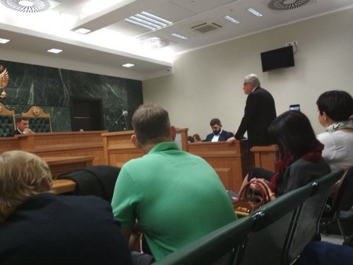 Свои аргументы в защиту Беньяша излагает президент Балтийской коллегии адвокатов Юрий Новолодский