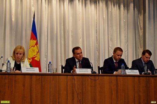 Заседание с участием губернатора Кубани в Доме культуры поселка Афипский