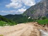 Новый участок дороги на Лунную Поляну поднимается в альпику из долины ручья Водопадистый