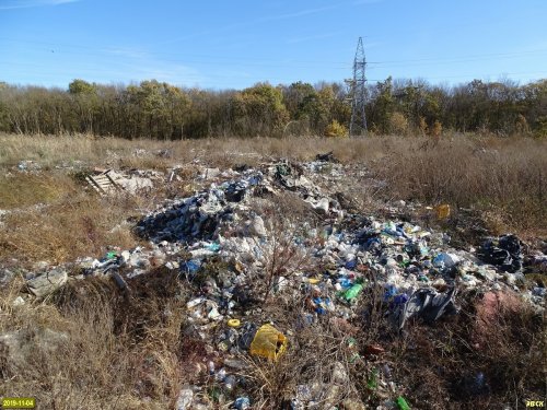 Энем. Свалка в районе керамзитового завода на краю леса Хлибизи