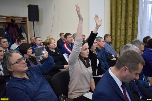 Местные жители были очень активны во время совещания по проблемам Белореченского полигона ТКО