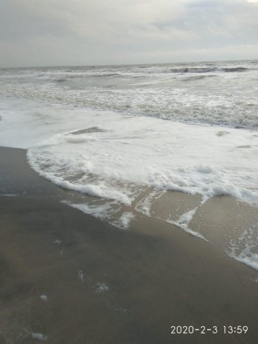 Угольная пыль на пляжах Таманского полуострова