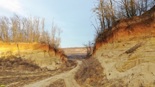 Бывший песчаный карьер в районе пос.Черноморского (Северский район) на закате