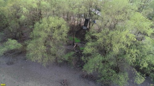 Лес на Зелёном острове (Краснодар) засыпают для повышения уровня земли