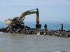Активисты ЭВСК на месте незаконной стройки буны в Чёрном море для нужд курорта "A-More" (Джубга)