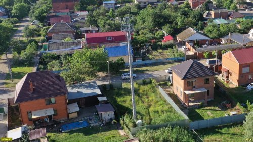 Вышка связи Билайн, незаконно построенная в Пашковском микрорайоне Краснодара