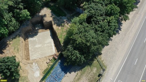 Вид сверху на площадку строительства нижней станции канатной дороги (Горячий Ключ)