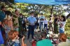 Вениамин Кондратьев беседует с представителями утришского сообщества в лагере "Семь ветров"
