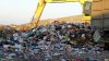 Процесс перегрузки отходов на Динской свалке ТКО