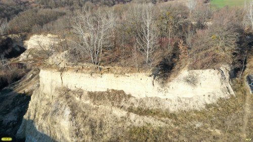 Закрытый карьер по добыче ракушечника (Северский район)