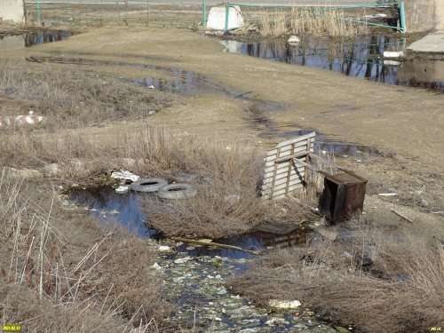 Токсичные лужи на закрытой гулькевичской районной свалке ТКО