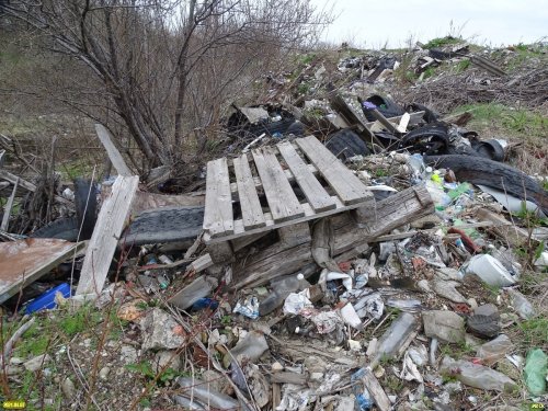 Свалка в Теучежском районе: новые отходы не завозят, старые не убирают