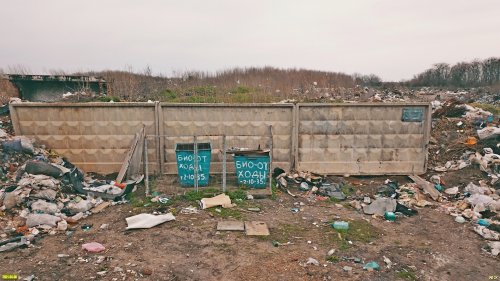 Незаконная свалка отходов в Калининском районе