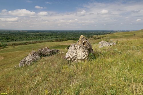 Каменные останцы в перспективной ООПТ Бекетный хребет