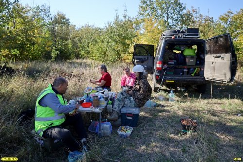 Обед на территории перспективной ООПТ Половинкин Кут