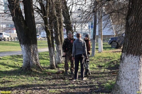 Участники выезда перед обследванием перспективная ООПТ Аллея Витаминкомбината