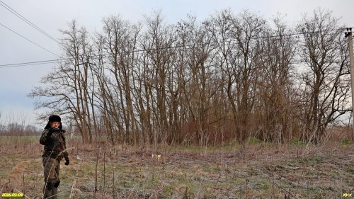 Координатор ЭВСК А.Рудомаха на обследовании перспективной ООПТ Роща в вершине Второй Понуры 