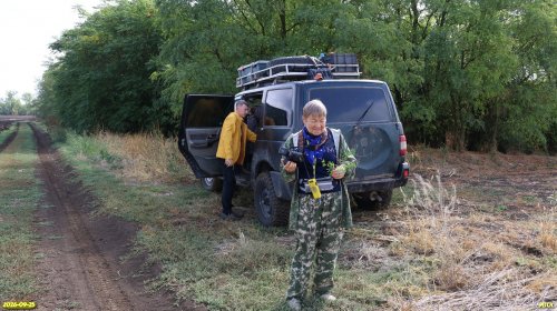 Участники выезда перед обследованием Панченковой рощи