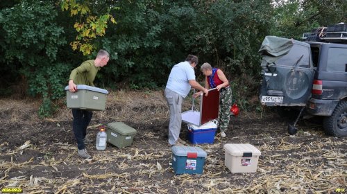 Сборы автомобиля после привала возле Велисаровых курганов