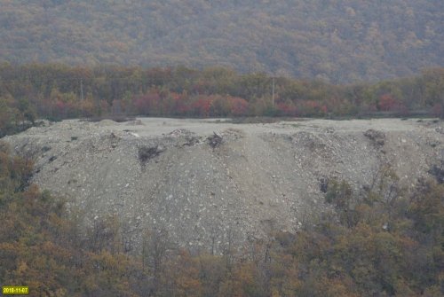 Свалка строительных отходов в Цемдолине (Новороссийск). 7 ноября 2018 года